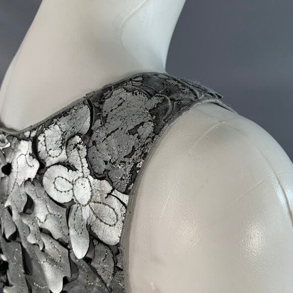 MARC JACOBS Size 0 Silver Grey Leather Floral Cut Out Sleeveless Dress Top - Picture 8 of 12